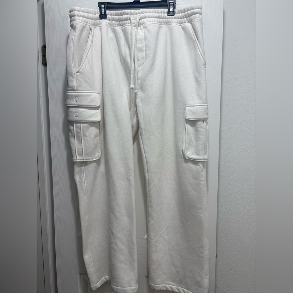 Xersion White Cargo Sweatpants with Drawstring
